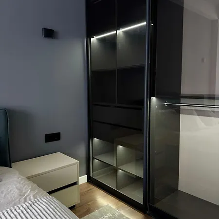 Oasis Premium 1 *